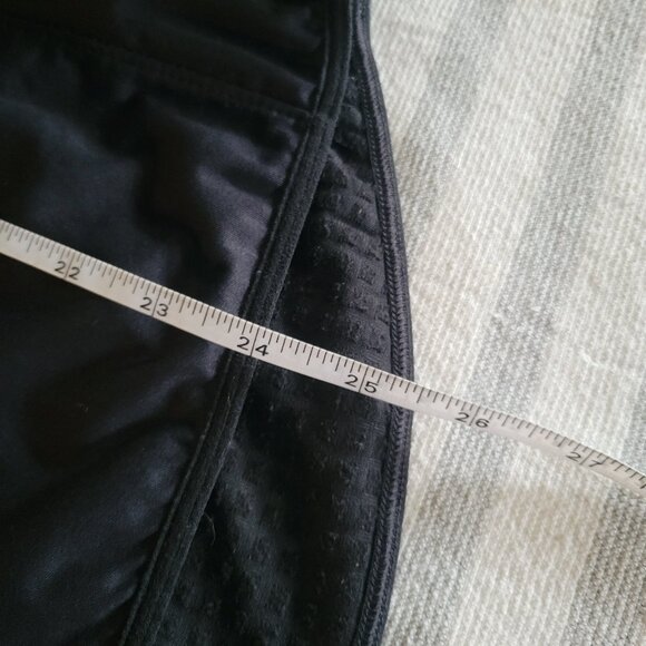 Nike Dri-Fit Element Black Jacket - Picture 12 of 13